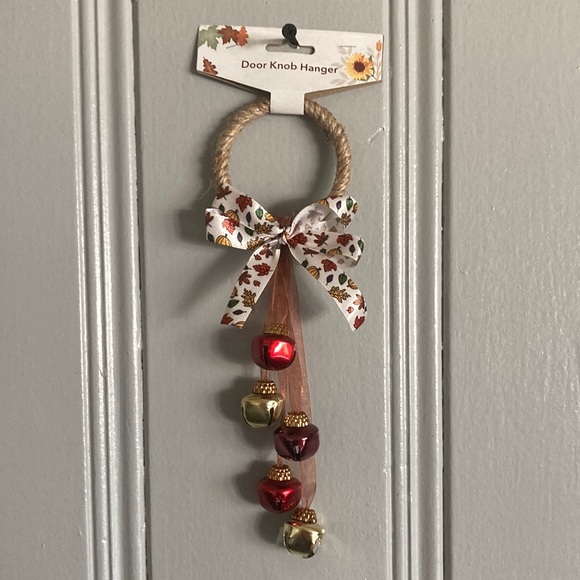 NWT Fall Harvest Theme Door Knob Hanger w/ Bells & Bow - Picture 3 of 10